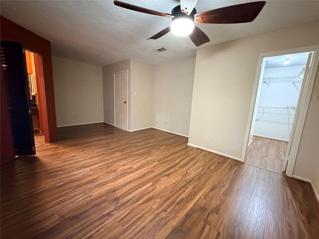 2379 Briarwest Boulevard 93, Houston, TX 77077