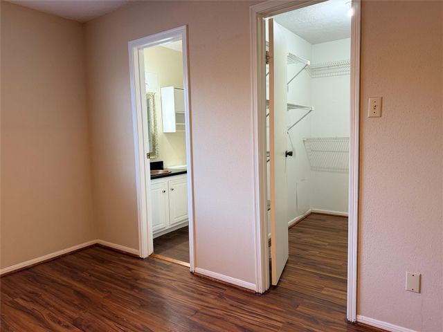 2379 Briarwest Boulevard 93, Houston, TX 77077