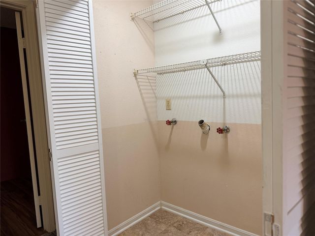 2379 Briarwest Boulevard 93, Houston, TX 77077
