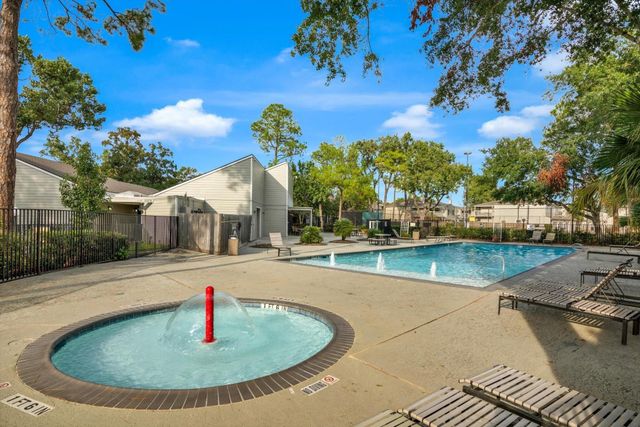 2379 Briarwest Boulevard 93, Houston, TX 77077