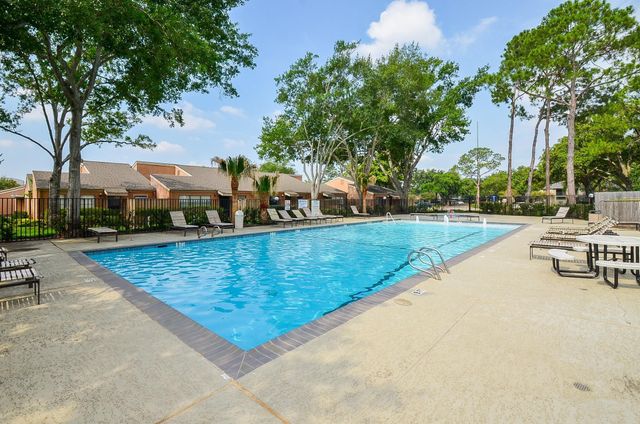 2379 Briarwest Boulevard 93, Houston, TX 77077
