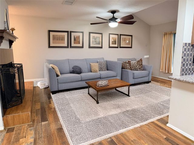 2379 Briarwest Boulevard 93, Houston, TX 77077