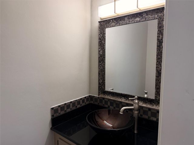 2379 Briarwest Boulevard 93, Houston, TX 77077