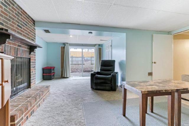 6677 Concord Drive, Newburgh, IN 47630