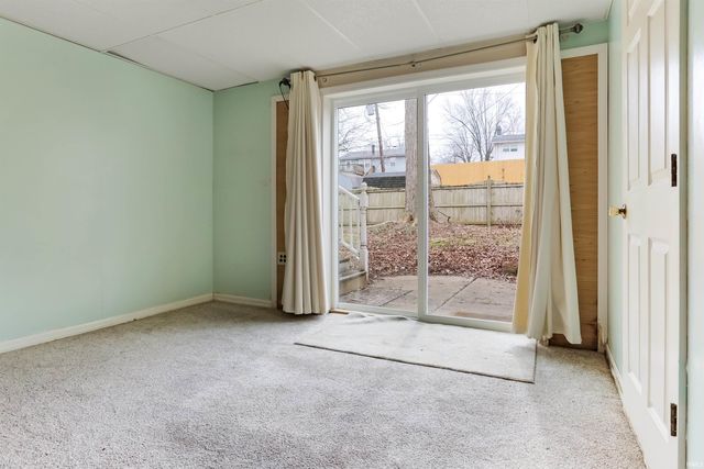 6677 Concord Drive, Newburgh, IN 47630