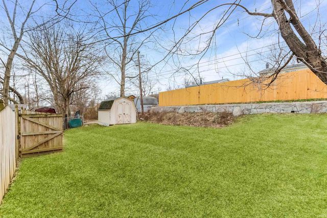 6677 Concord Drive, Newburgh, IN 47630