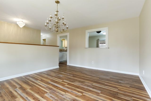 6677 Concord Drive, Newburgh, IN 47630