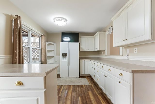 6677 Concord Drive, Newburgh, IN 47630