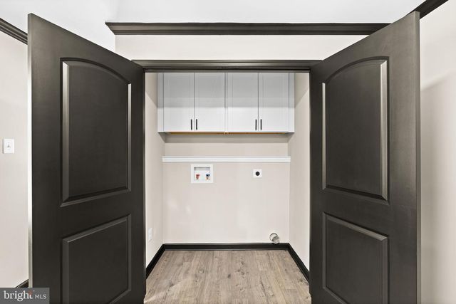 8236 ORMESBY LN, Woodford, VA 22580