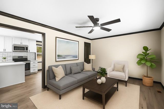 8236 ORMESBY LN, Woodford, VA 22580