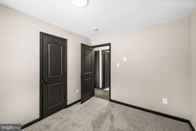 8236 ORMESBY LN, Woodford, VA 22580