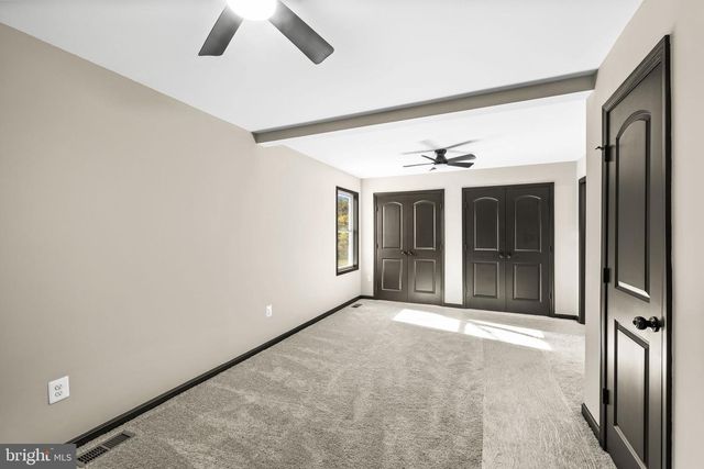 8236 ORMESBY LN, Woodford, VA 22580