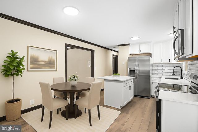 8236 ORMESBY LN, Woodford, VA 22580