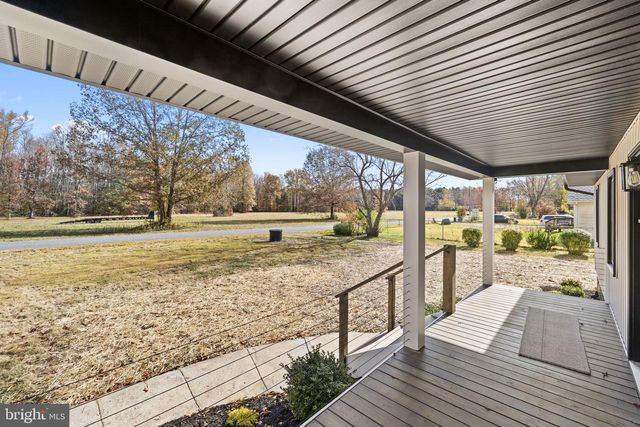 8236 ORMESBY LN, Woodford, VA 22580