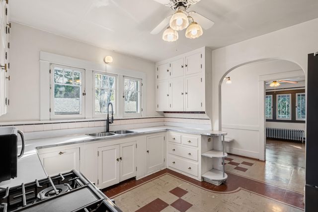 420 NW Savage Street, Grants Pass, OR 97526