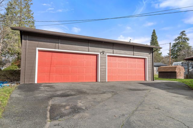 420 NW Savage Street, Grants Pass, OR 97526