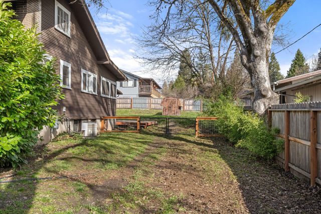 420 NW Savage Street, Grants Pass, OR 97526