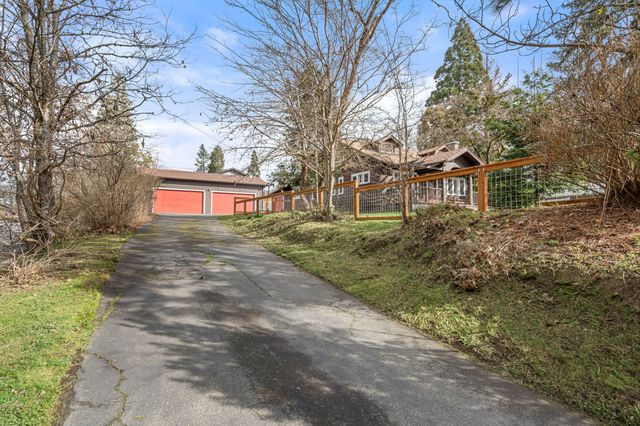 420 NW Savage Street, Grants Pass, OR 97526