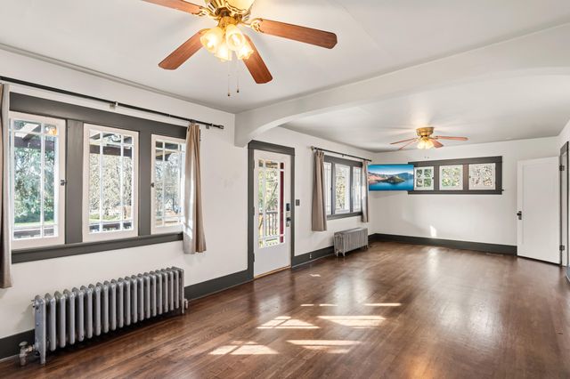 420 NW Savage Street, Grants Pass, OR 97526