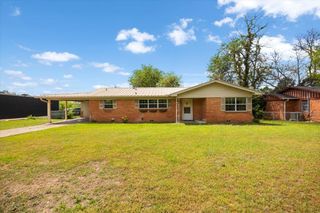 1602 W Duval Street, Troup, TX 75789