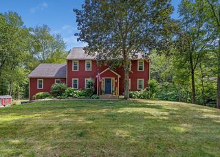 21 Lovell Road, Stratham, NH 03855