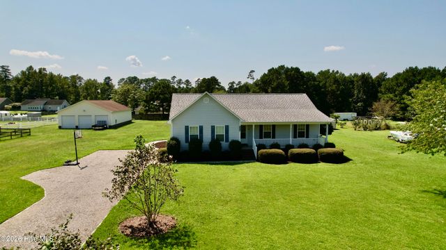 133 Derby Lane, Hampstead, NC 28443