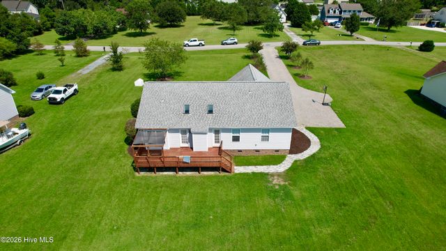 133 Derby Lane, Hampstead, NC 28443