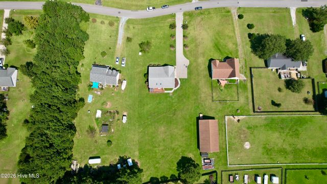 133 Derby Lane, Hampstead, NC 28443