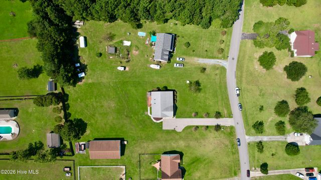 133 Derby Lane, Hampstead, NC 28443