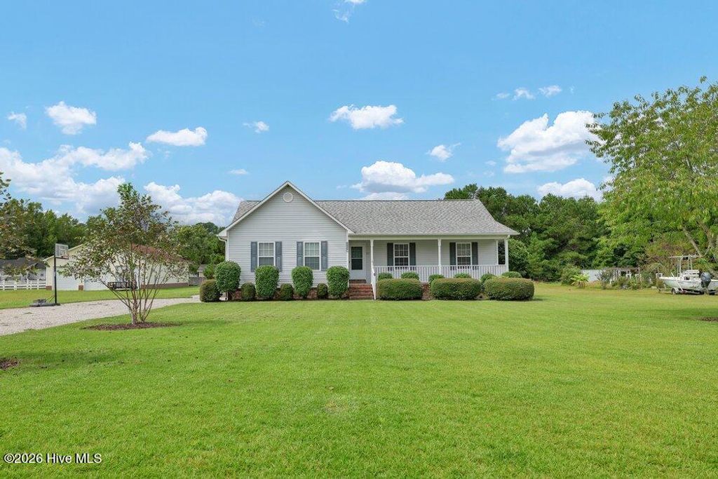 133 Derby Lane, Hampstead, NC 28443