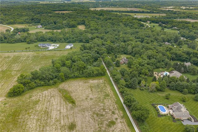 2735 Lower Bellbrook Road, Sugarcreek Twp, OH 45370