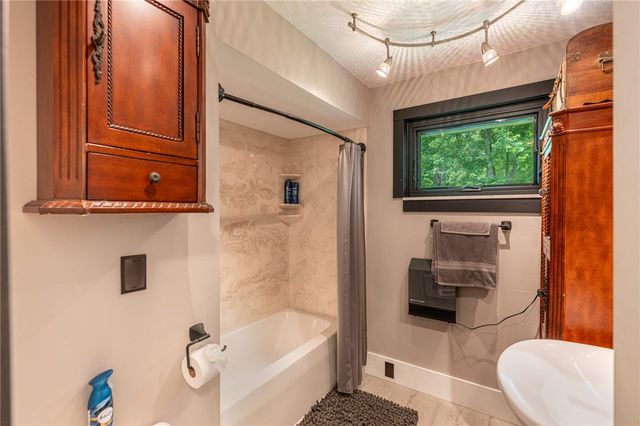 2735 Lower Bellbrook Road, Sugarcreek Twp, OH 45370