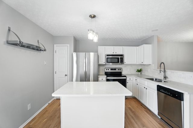 6001 Canyon Creek Drive, 303, Dublin, OH 43016