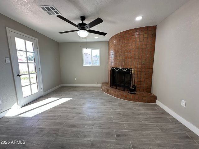 2315 E NANCY Lane, Phoenix, AZ 85042