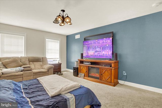 148 EDWARD DR, Millersburg, PA 17061