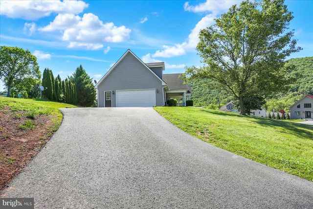 148 EDWARD DR, Millersburg, PA 17061