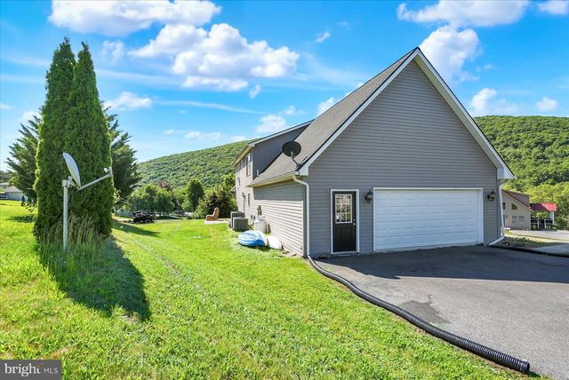 148 EDWARD DR, Millersburg, PA 17061