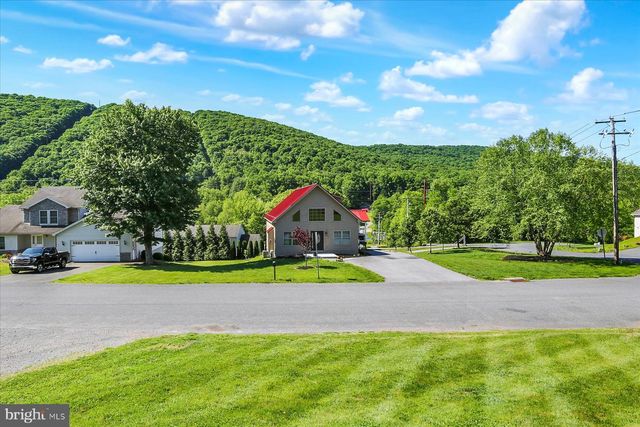 148 EDWARD DR, Millersburg, PA 17061