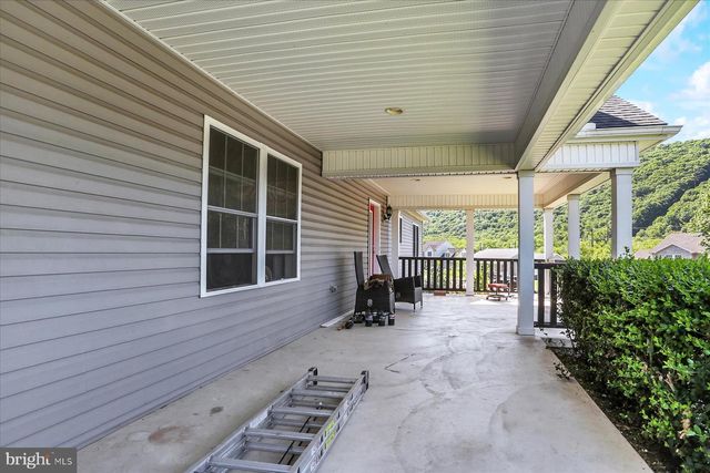 148 EDWARD DR, Millersburg, PA 17061