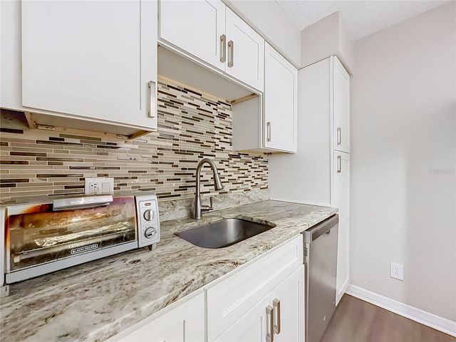305 WYMORE ROAD 205, Altamonte Springs, FL 32714