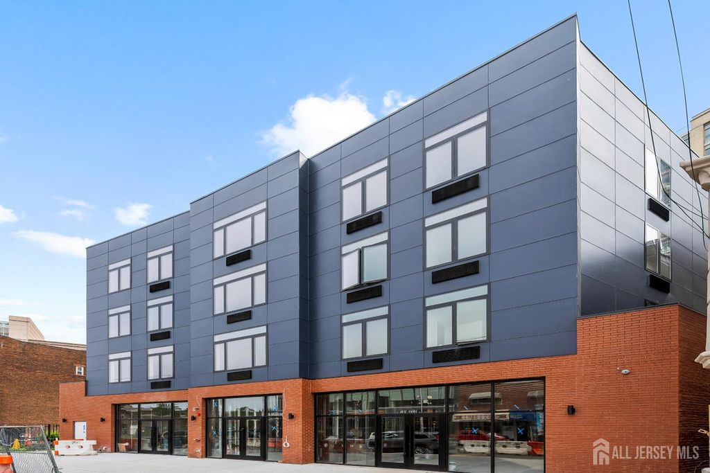 50 Easton Avenue 201, New Brunswick, NJ 08901