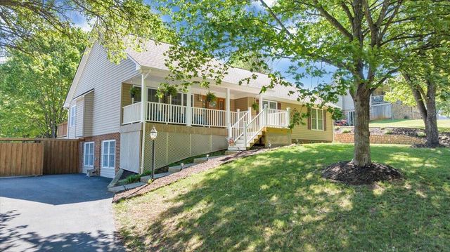 106 Diamond RD, Salem, VA 24153