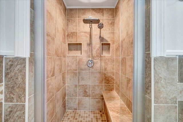 106 Diamond RD, Salem, VA 24153