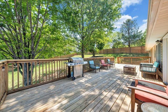 106 Diamond RD, Salem, VA 24153