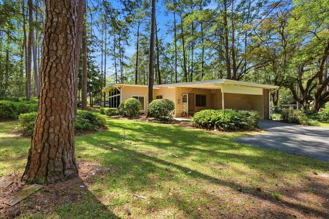 810 Middlebrooks Circle, Tallahassee, FL 32312
