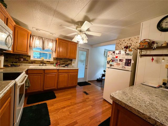 121 AZALEA TRAIL, Leesburg, FL 34748