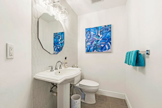 819 Windermere Way, Palm Beach Gardens, FL 33418