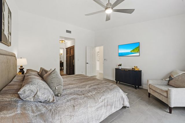 819 Windermere Way, Palm Beach Gardens, FL 33418