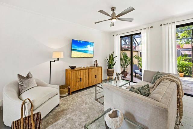 819 Windermere Way, Palm Beach Gardens, FL 33418