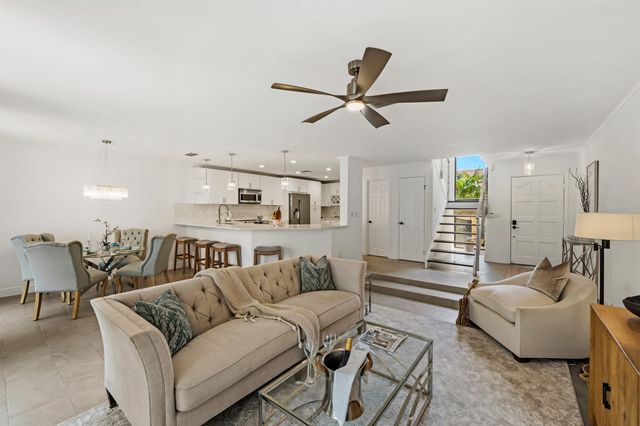 819 Windermere Way, Palm Beach Gardens, FL 33418